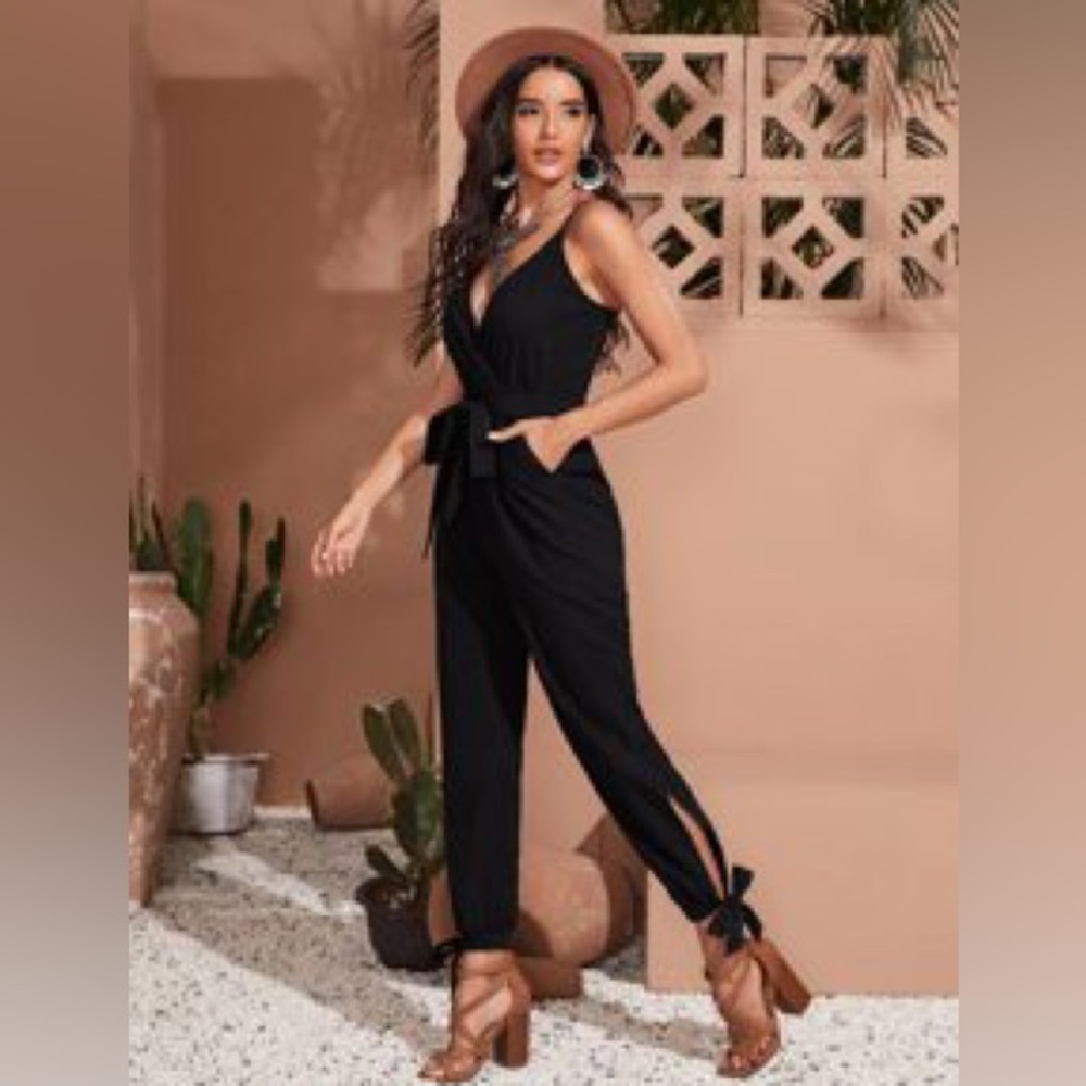 ⭐️ NWOT Jumpsuit